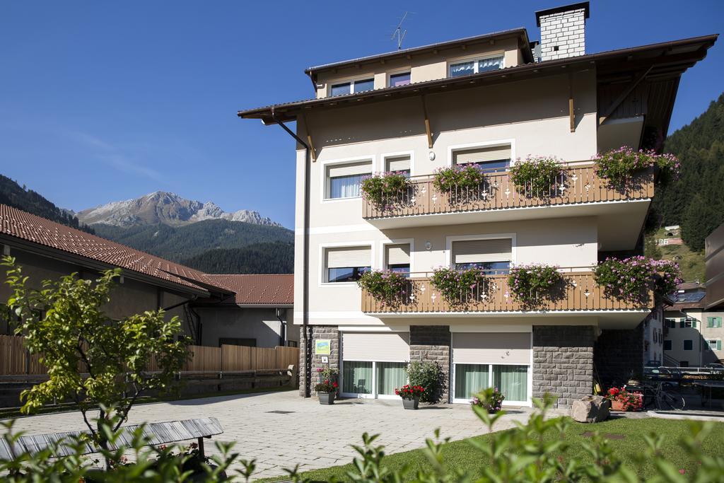 Appartamento Rose Di Bosco Predazzo Esterno foto