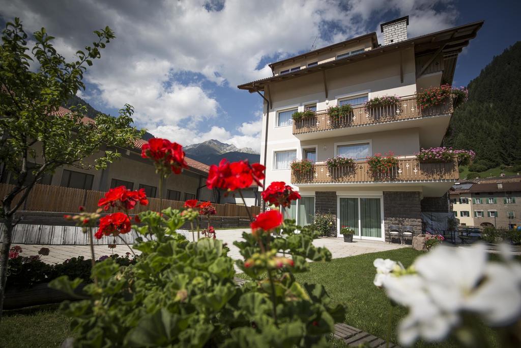Appartamento Rose Di Bosco Predazzo Esterno foto