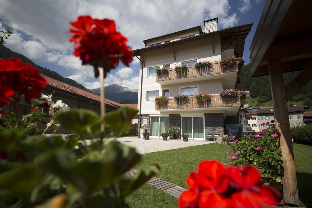 Appartamento Rose Di Bosco Predazzo Esterno foto