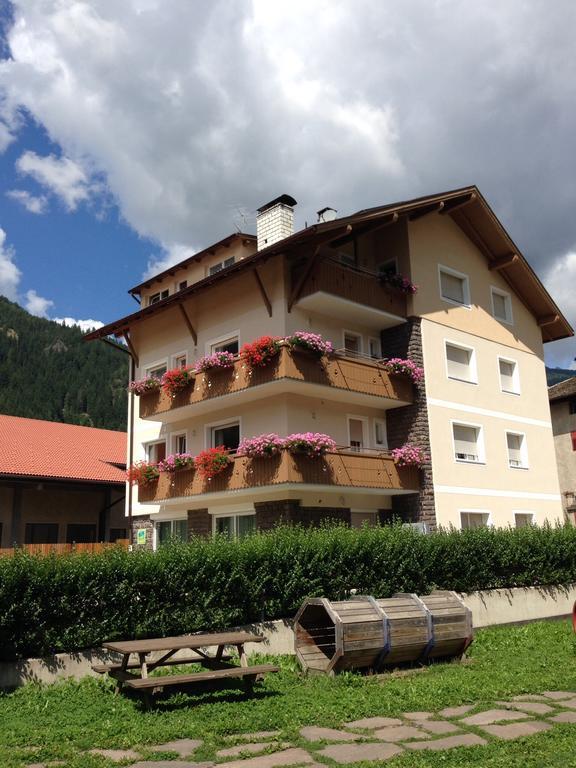 Appartamento Rose Di Bosco Predazzo Esterno foto